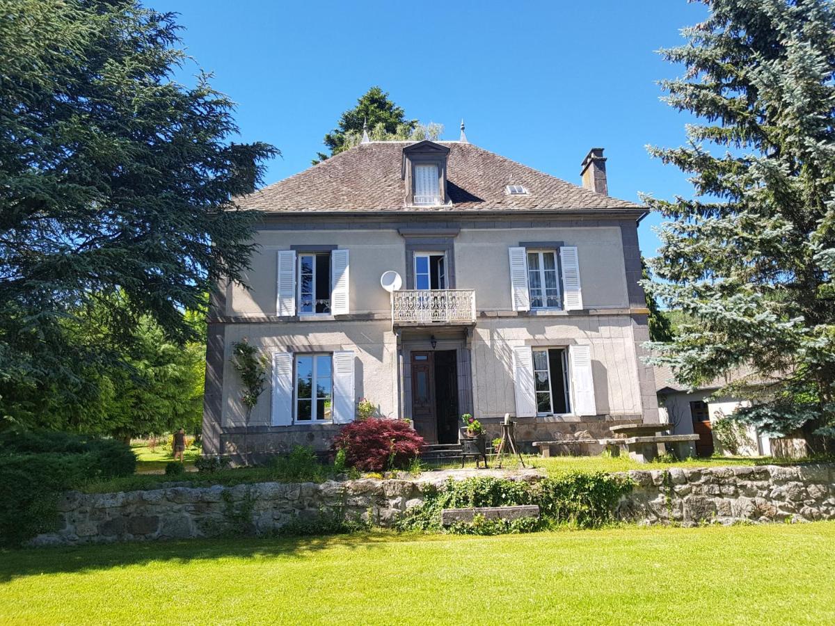 라루브불 Domaine Les Pradets B&B 외부 사진
